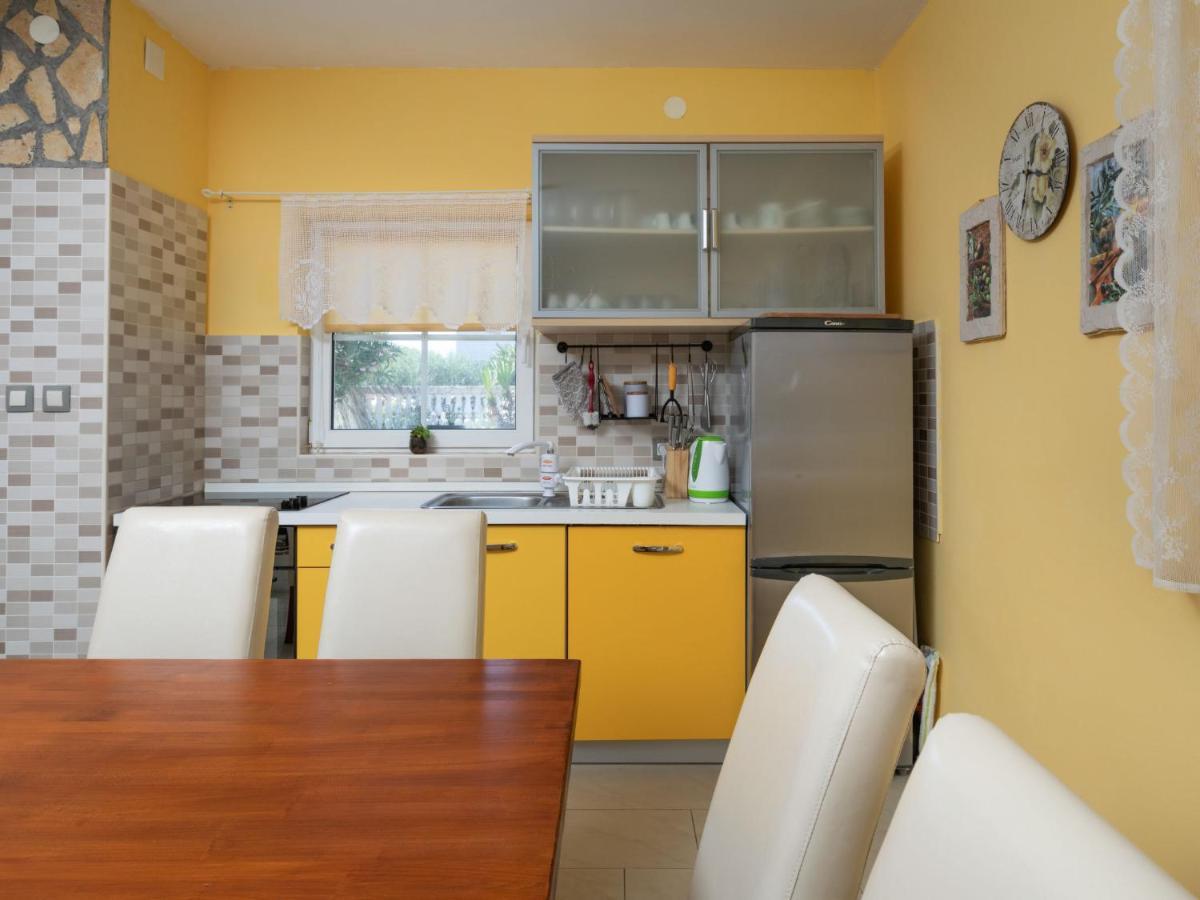 Dobrinj Holiday Home Mikac - Mlk136 By Interhome מראה חיצוני תמונה