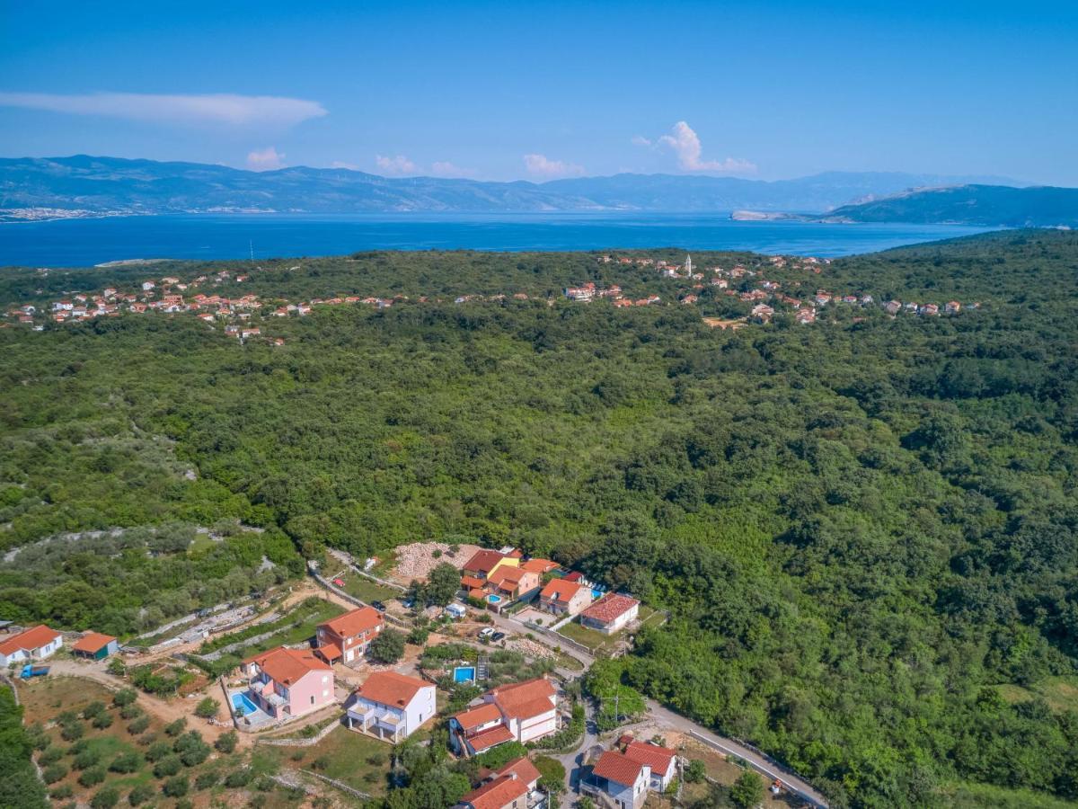 Dobrinj Holiday Home Mikac - Mlk136 By Interhome מראה חיצוני תמונה