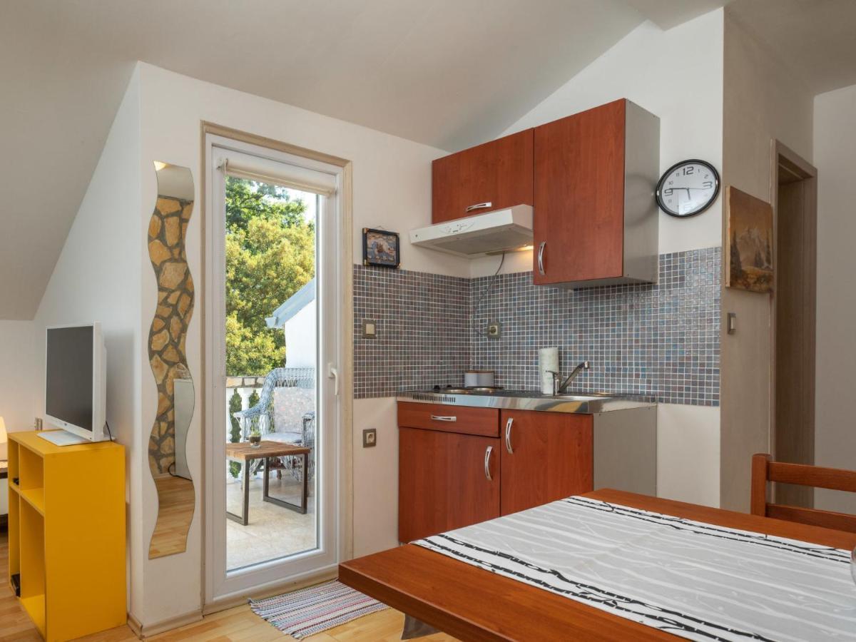 Dobrinj Holiday Home Mikac - Mlk136 By Interhome מראה חיצוני תמונה